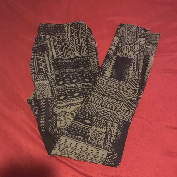 LuLaRoe Pants - LULAROE leggings OS